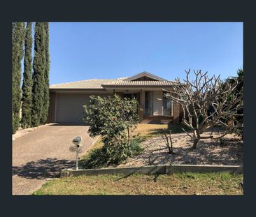 16 Kenneth Drive, Augustine Heights, Qld 4300 - Photo 4