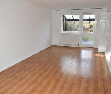 3 bedroom terraced house to rent - Photo 3