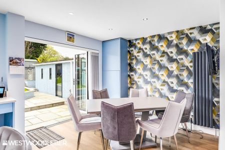 3 bedroom semi-detached house to rent - Photo 3