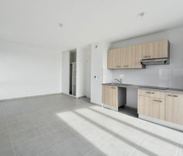 location Appartement T3 DE 63.7m² À TOULOUSE - Photo 2