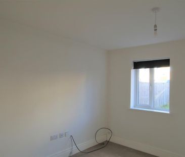 2 bedroom townhouse to rent - Photo 4