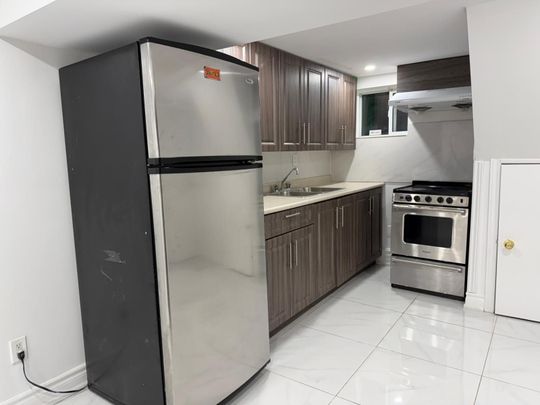 For Lease - 2913 Kingston Road, Toronto, Ontario - Photo 1