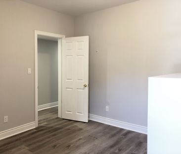 For Lease - 2798 Dundas Street, Toronto, Ontario - Photo 3