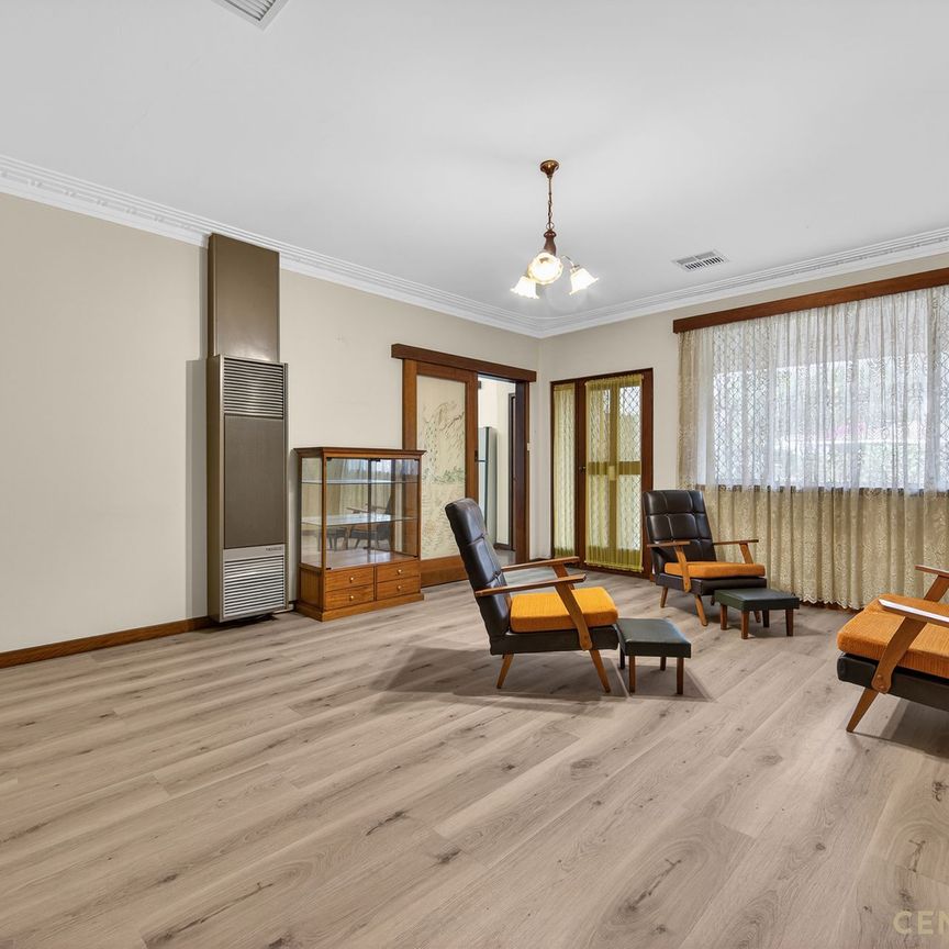 Well Presented, Great Location! - Photo 1