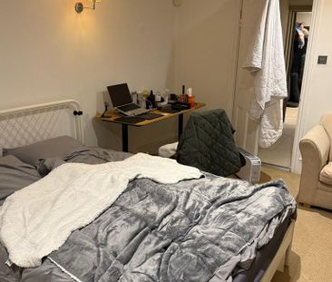 1 bedroom in a house share to rent - Photo 4