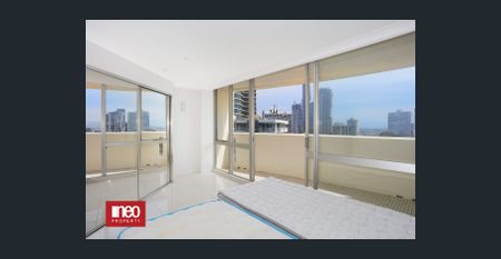 Beach Lifestyle Awaits ! Water inc in rental price - Photo 2