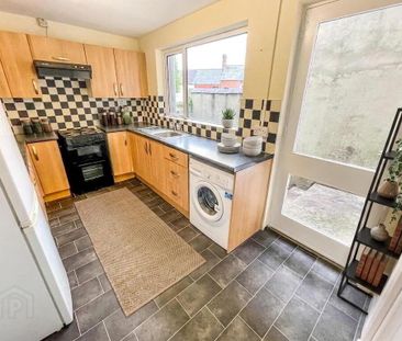 14 Victoria Crescent, Lisburn, BT27 4TF - Photo 6