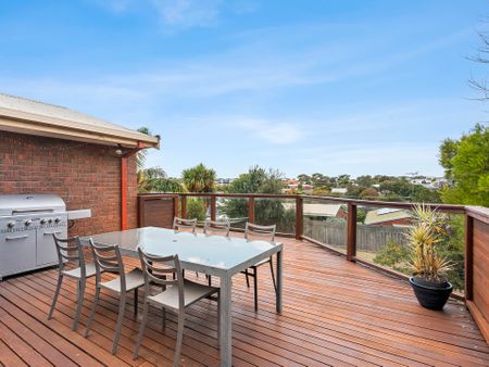 Fully furnished family home - SHORT TERM LEASE - Photo 2
