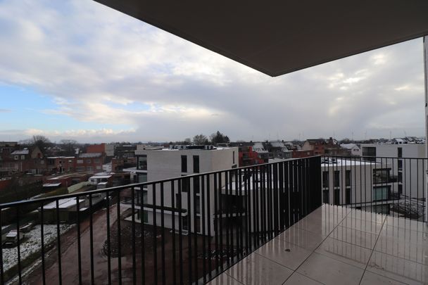 BEN-appartement (85 m²) op de 4de verdieping met terras, ondergrondse autostaanplaats en berging. - Foto 1