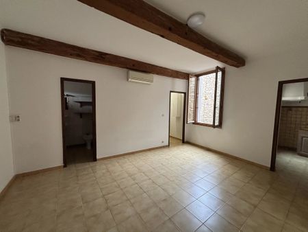 Location Appartement 3 pièces 56m² NIMES 30000 - Photo 2