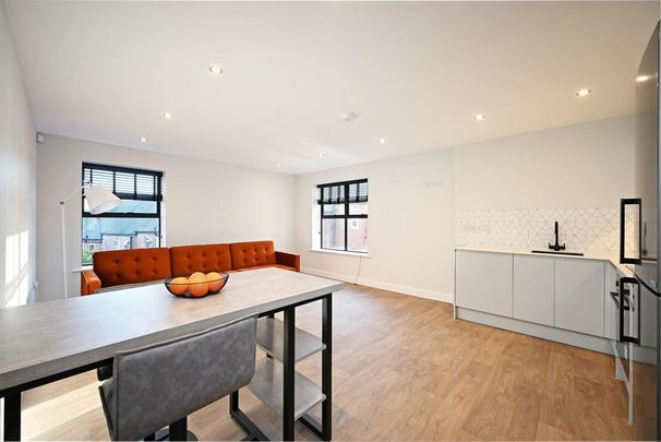 2 bedroom flat to rent - Photo 1