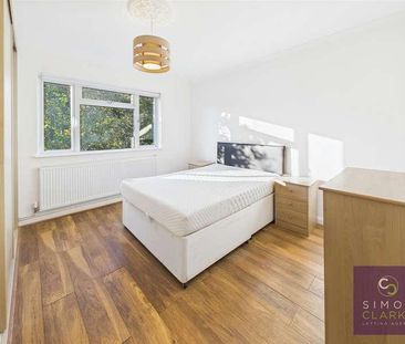 Cromwell Close, East Finchley, - Private Garden With Maintenance In... - Photo 3