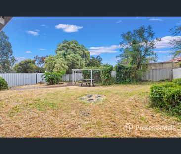 4 Berberis Way, Forrestfield, WA 6058 - Photo 3
