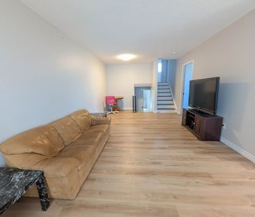 105 Tupper Dr, Thorold - 4 Bed + Den Semi Detached Home - Photo 6