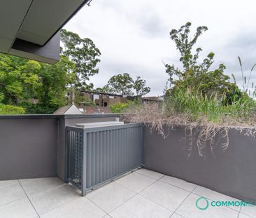 Modern 4 Bedroom Townhouse Living at Greenview - Photo 1