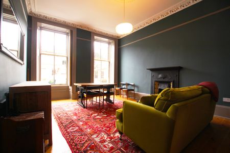 Regent Park Square, Strathbungo, Glasgow - Photo 2