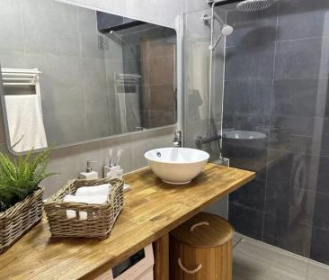 STUDIO refait à neuf de 26m² - Piscine - Tennis - Parking - Photo 5