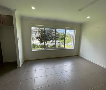 Contemporary Family Living in Coomera’s Big Sky Estate - Photo 1