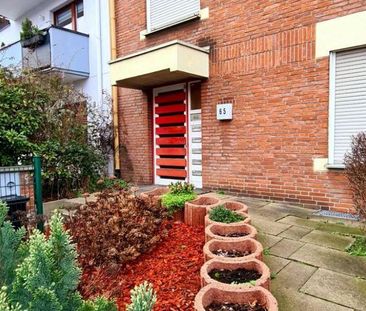 „Frisch renoviertes Single-Apartment mit Echtholzparkett & praktisc... - Photo 1