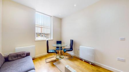 1 bedroom apartment to rent - Photo 2