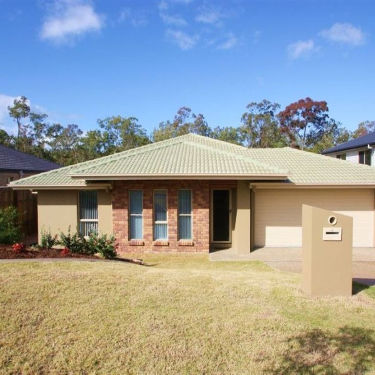 Great family home in a quiet street! - Photo 1