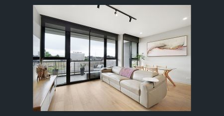 Spacious One Bedroom Apartment in YarraBend - Photo 2