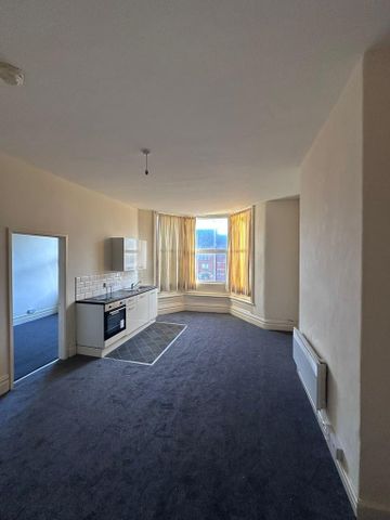2 bedroom flat to rent - Photo 4