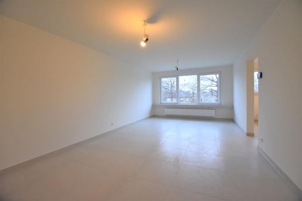 GERENOVEERD APPARTEMENT OP GUNSTIGE LOCATIE - Photo 1