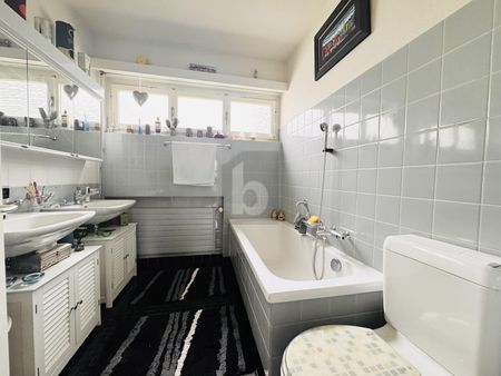 RUHIGE LAGE, MITTEN IN DER STADT - Foto 3