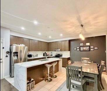 For Lease - 385 Royal West Drive Unit# Upper, Brampton, Ontario - Photo 6