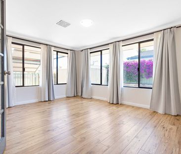 Spacious Family Home Just Minutes from the Beach! - Photo 2