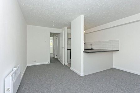 1 bedroom apartment to rent - Photo 2