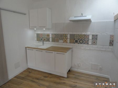 A LOUER - SARRIANS - Appartement T2, - Photo 5