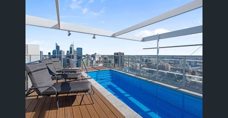 EXECUTIVE LIVING ON ADELAIDE TERRACE WITH RIVER VIEWS! - Photo 2