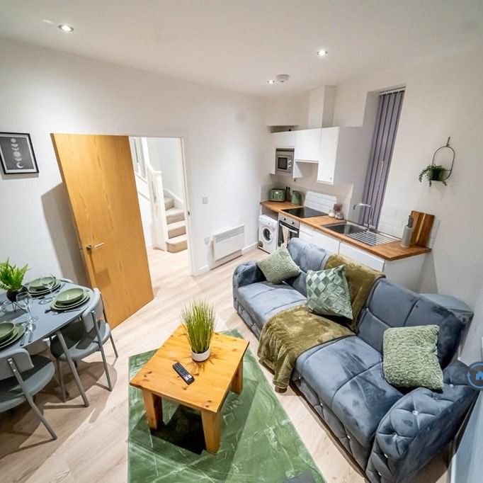 2 bedroom flat to rent - Photo 1