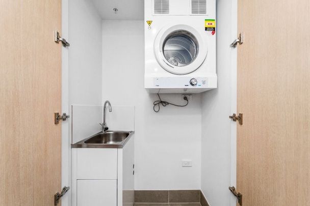 604/6 Furzer Street, Phillip - Photo 1