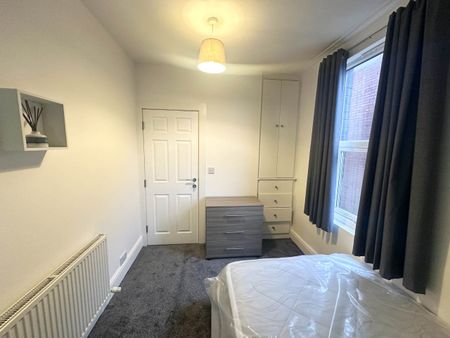 Colmore Road (Room 3), Upper Wortley, Leeds - Photo 4