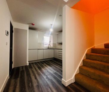 2 bedroom flat to rent - Photo 4