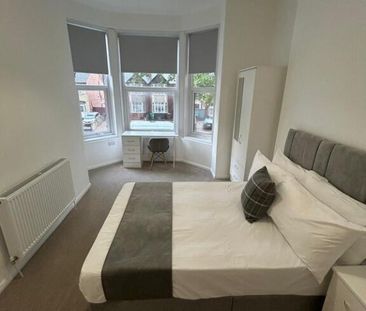 2 bedroom flat to rent - Photo 6