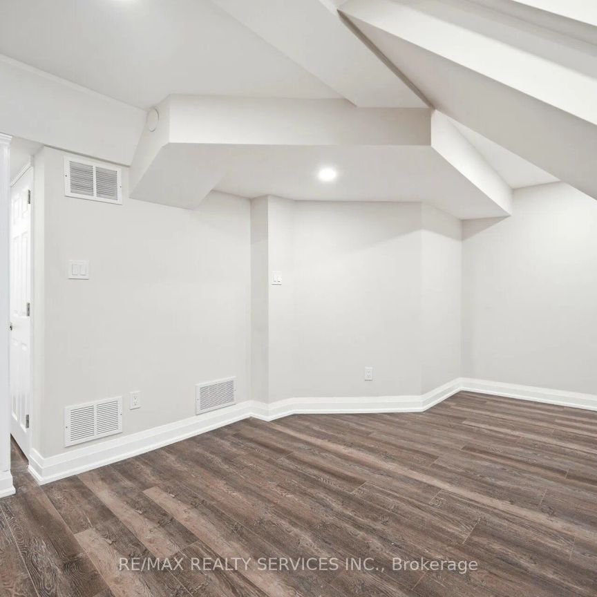 5 Streamline Drive #Bsmt - Photo 1