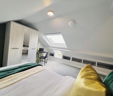 BEDROOM 5 – MEDIUM DOUBLE ENSUITE - Photo 6