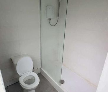 Bed Flat Available In Sparkhill, B11 - Photo 3