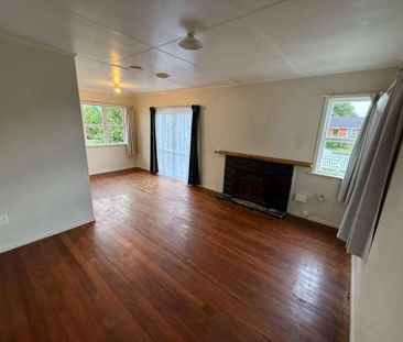 26 Andrew Street, Feilding - Photo 2