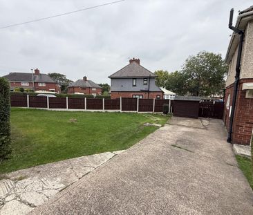 3 bedroom semi-detached house to rent - Photo 2