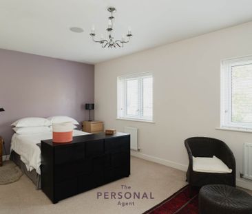 Richmond Cresent, Epsom - Photo 1