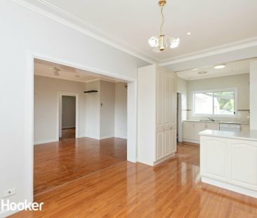 Freshly Renovated Family Home - A Must-See! - Photo 2