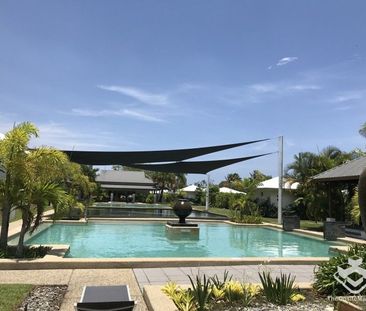 2 BEDROOM NON-FURNISHED UNIT IN TROPICAL RESORT STYLE APARTMENTS - Photo 1