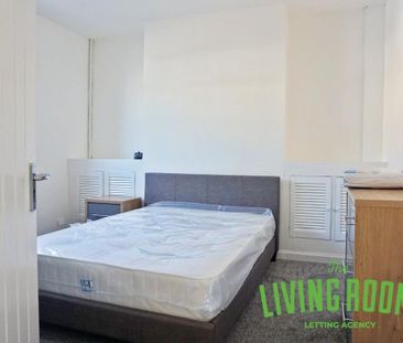 6 bedroom house to rent - Photo 4