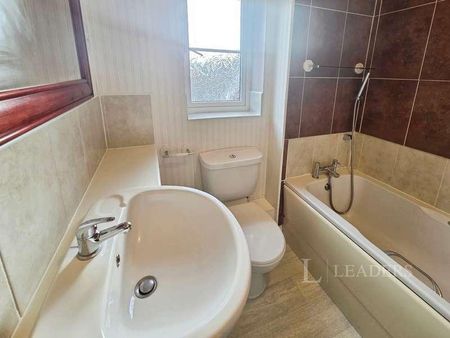 Drum Road, Eastleigh, Hampshire, SO50 - Photo 4