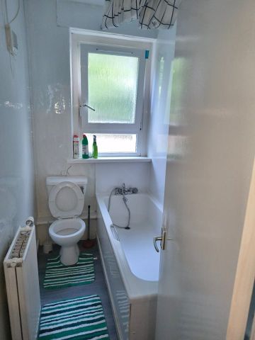 2 Bed Flat, Robroyston Avenue, G33 - Photo 2